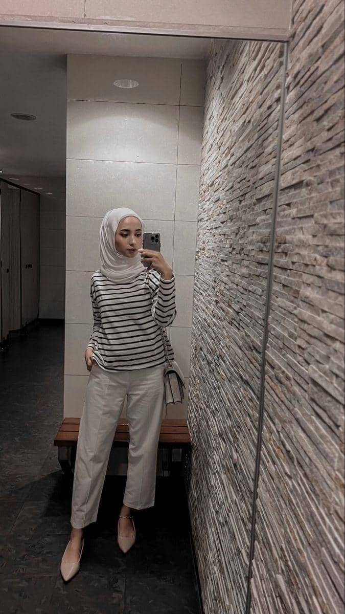 Ankle Pants dan Kaos Strip.jpg