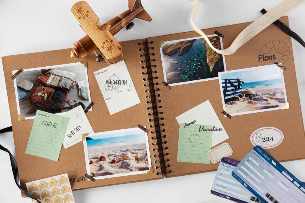 Ilustrasi travel journal. (freepik.com/freepik)