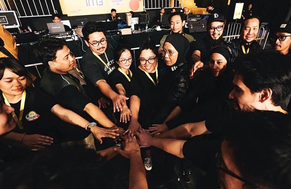 Photo 2 - IDN Event Team.jpg