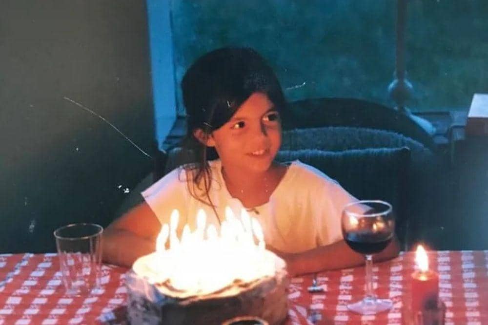 Fakta Keluarga Monica Barbaro