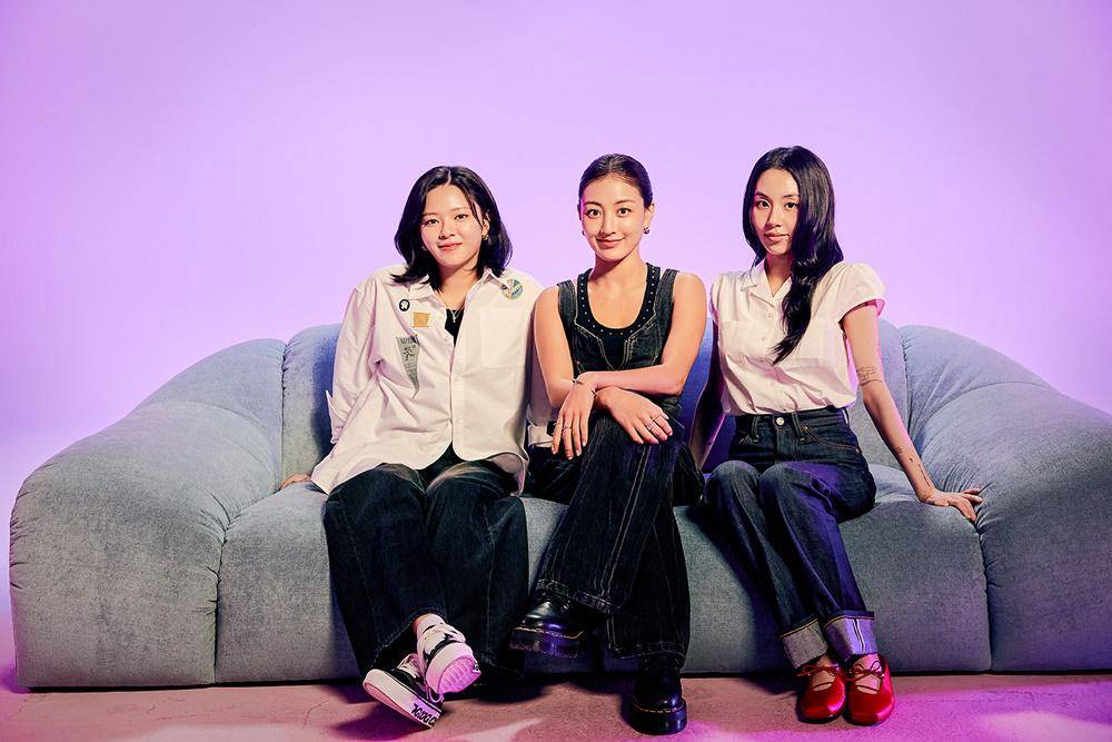 Jeongyeon, Jihyo, & Chaeyoung TWICE Bawakan OST. "K-Pop Demon Hunters"