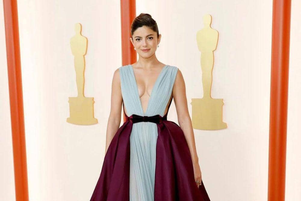 Fakta Keluarga Monica Barbaro