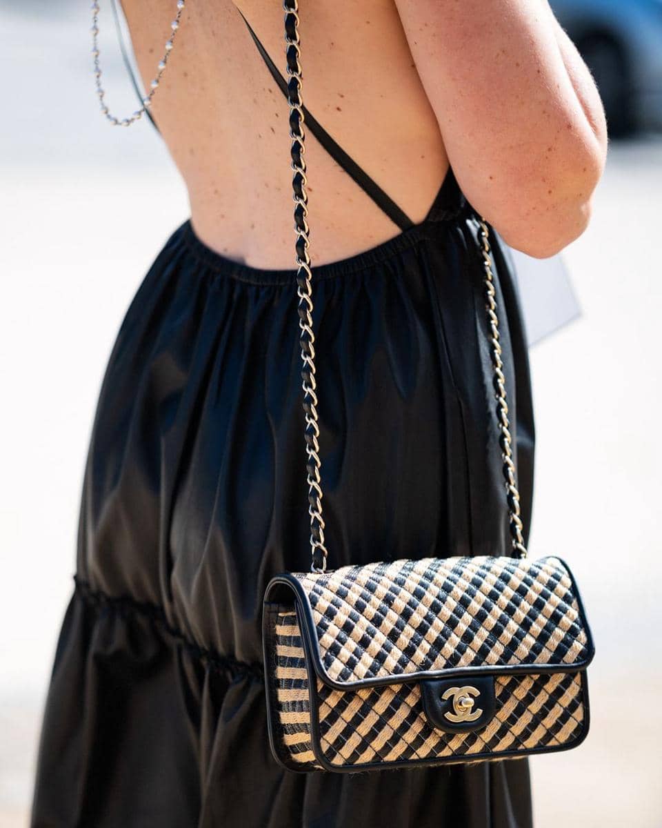 tas-chanel-unik-street-style-4.jpg
