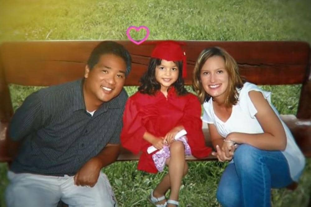 little oliva rodrigo and her parents.jpeg
