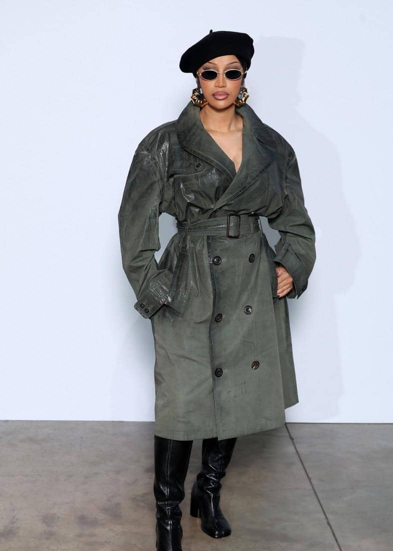 cardi-b-maison-margiela-fashion-show-in-paris-03.jpg