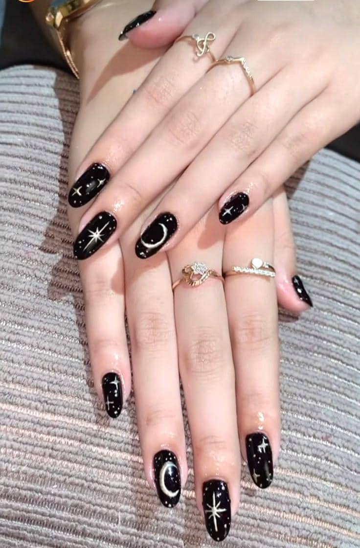 inspirasi nail art untuk nonton konser rock