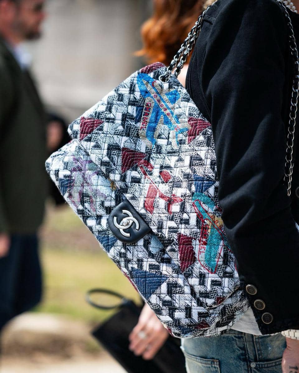 tas-chanel-unik-street-style-1.jpg