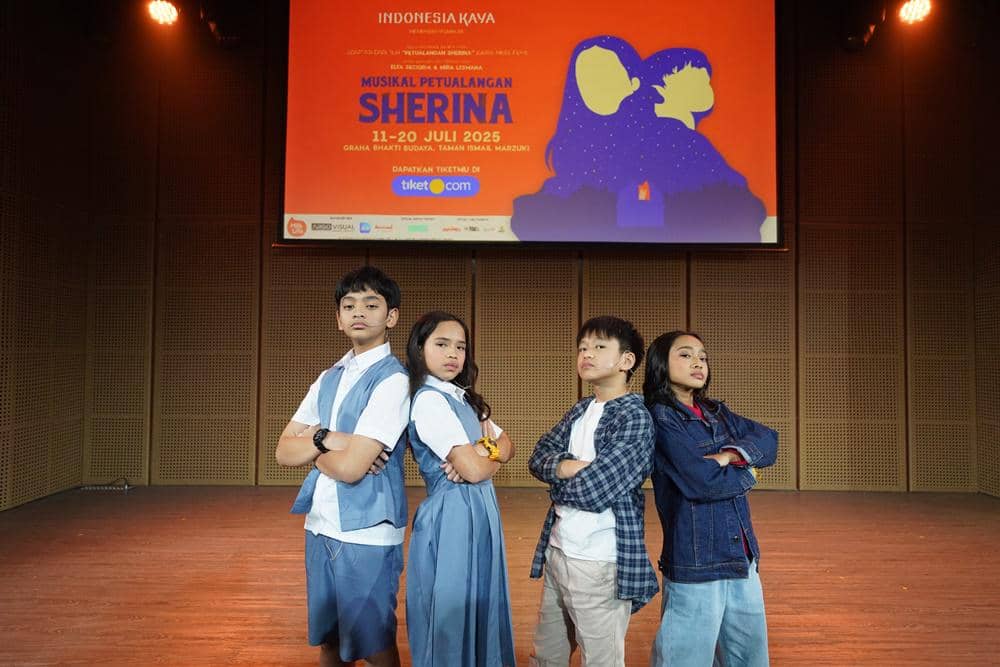 (Ki-ka) (Pasangan 1) Sahl (sebagai Sadam) dan Gynta (sebagai Sherina) - (Pasanagn 2) Alf (sebagai Sadam) dan Ann (sebagai Sherina).JPG