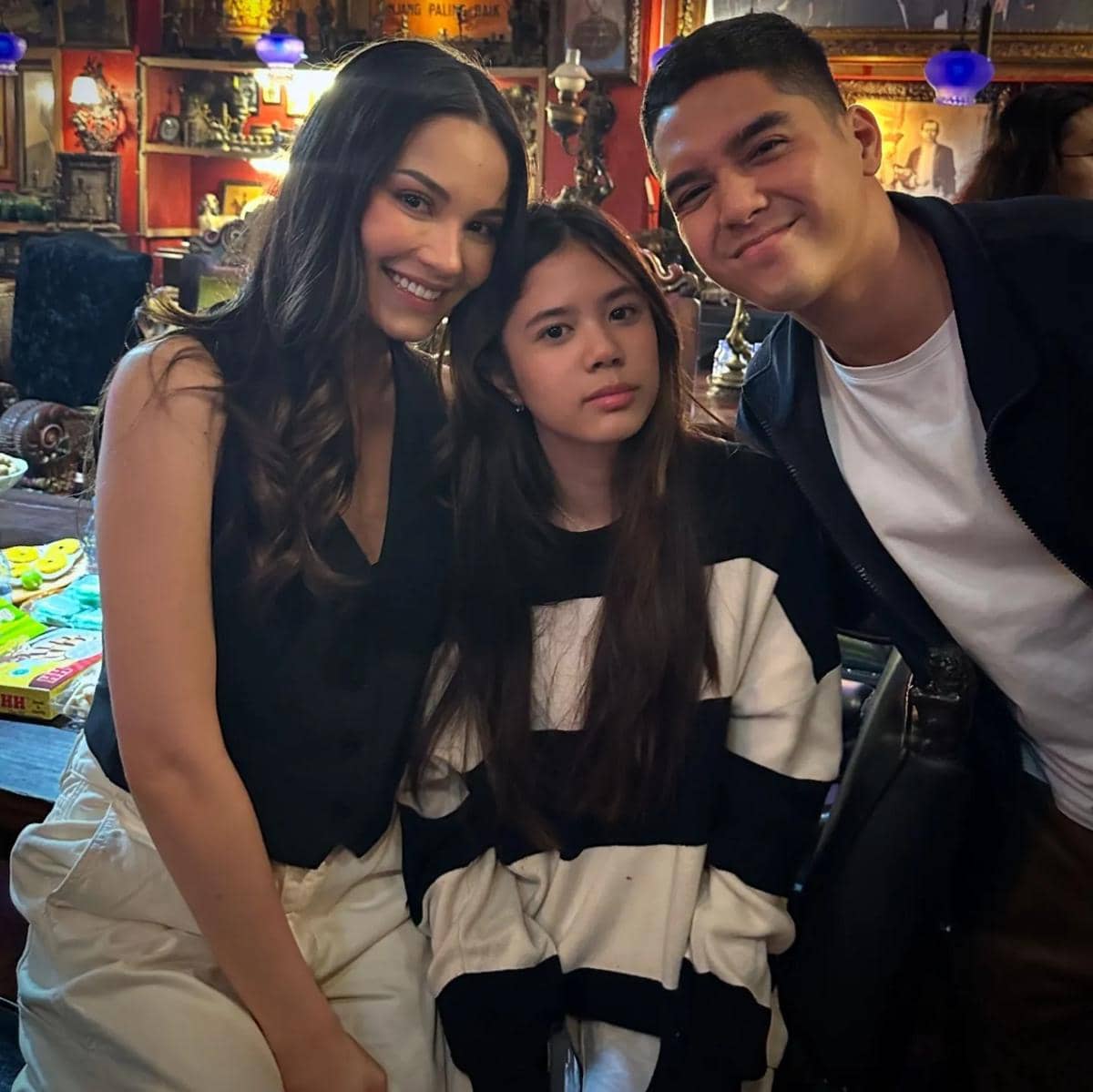 Safeea Ahmad tunjukkan gaya akrabnya dengan pasangan Al Ghazali