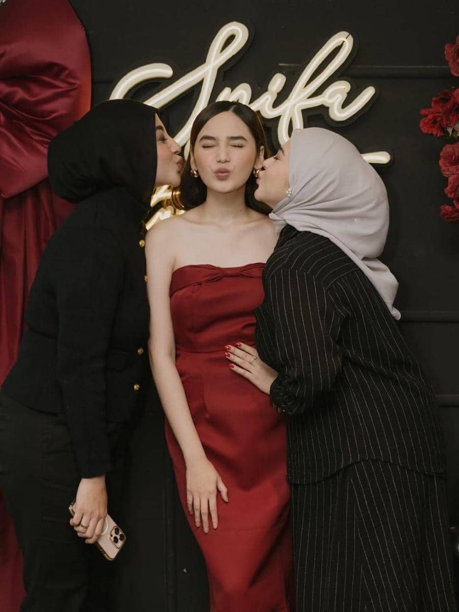 Potret Ulang Tahun Syifa Hadju