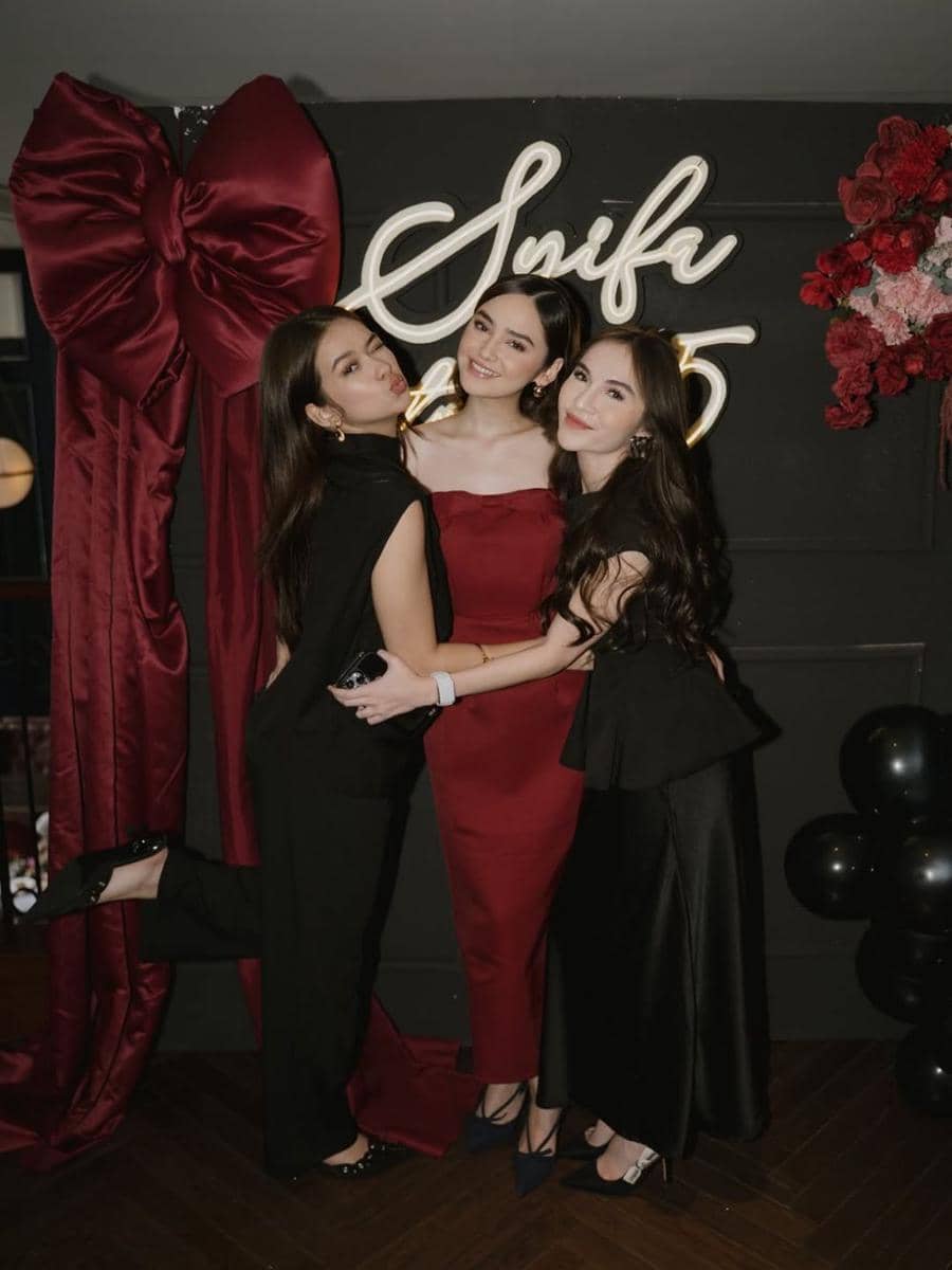 Potret Ulang Tahun Syifa Hadju