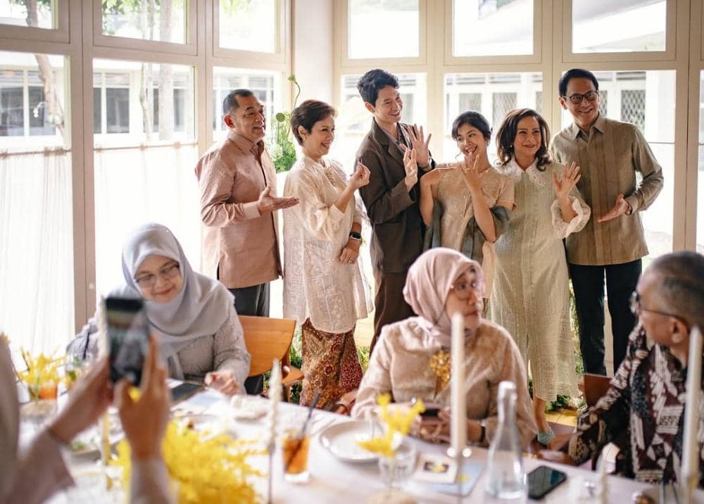 The best decision we’ve made (so far)- an intimate engagement celebration💖 It was simple & swee (3).jpg