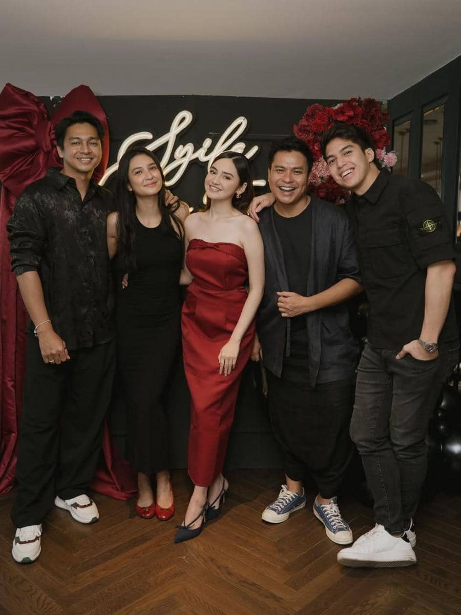 Potret Ulang Tahun Syifa Hadju