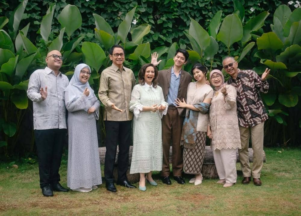 The best decision we’ve made (so far)- an intimate engagement celebration💖 It was simple & swee (10).jpg