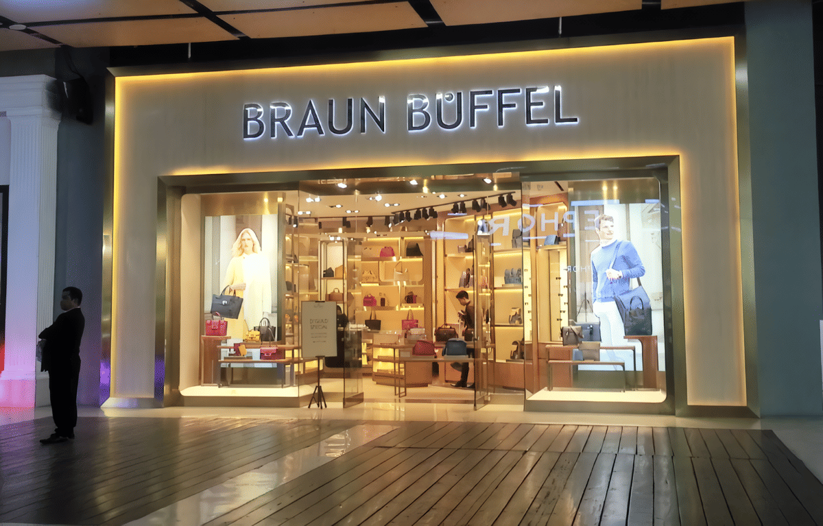 Braun Buffel Store.png
