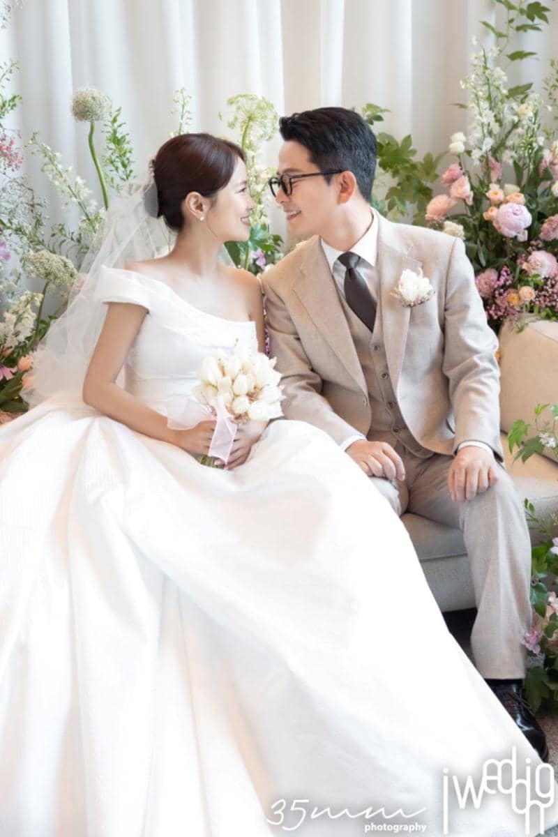 Potret Pernikahan Kim Ji Min dan Kim Jun Ho