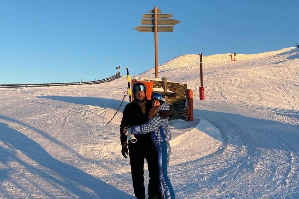 Fakta Hubungan Sophie Turner dan Peregrine Pearson