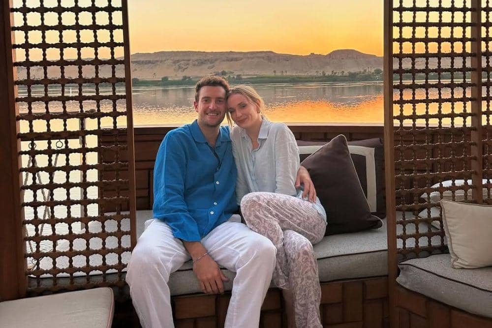 Fakta Hubungan Sophie Turner dan Peregrine Pearson