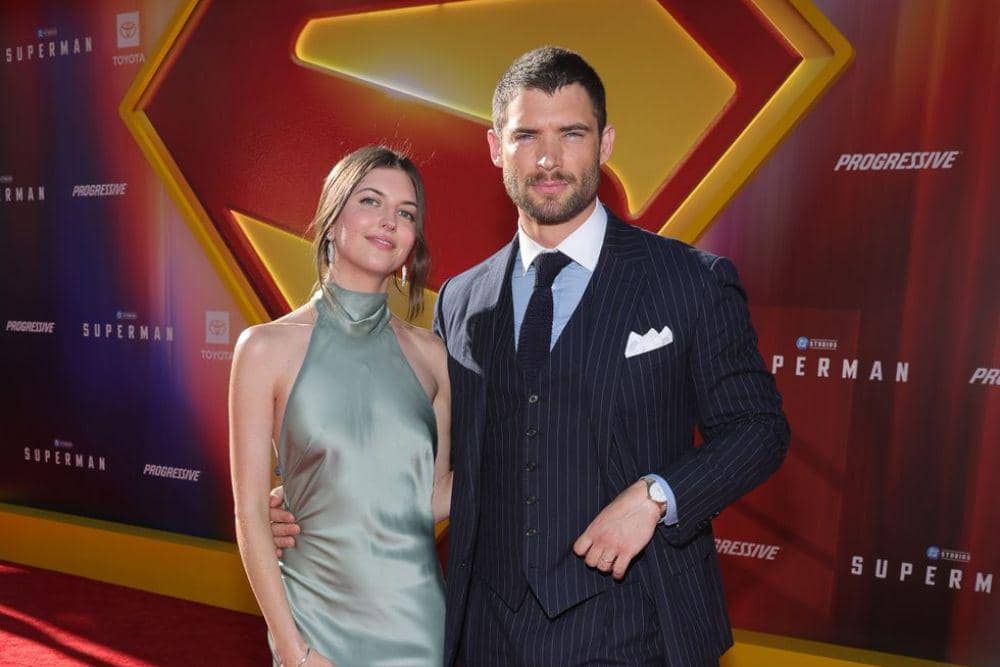 Kisah Cinta David Corenswet ‘Superman’ dan Istrinya