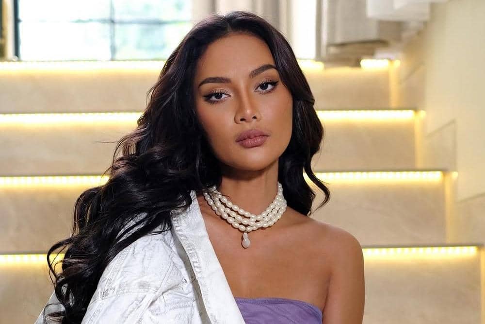 👋🏾Makeup @loritayoung_mua Hair @touchofniken Stylist @zheyamada_ Photo @andreaschau @reggywina (1).jpg