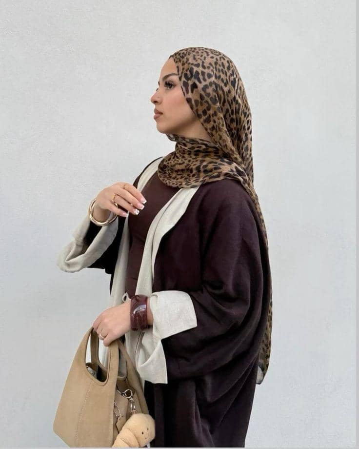 Hijab Warna Coklat Motif Leopard.jpg
