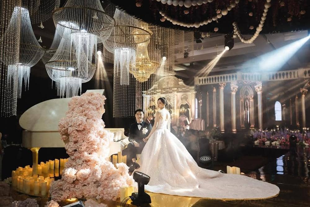 Famous Entertainment (instagram.com/@famousentertainment.idn)