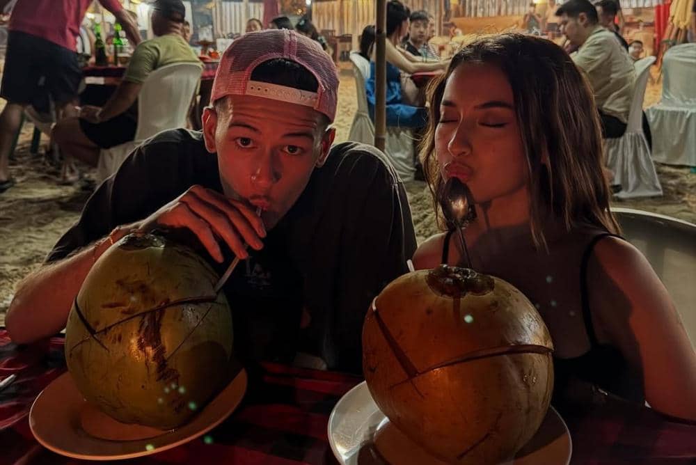 𝗹𝗶𝗳𝗲 𝗹𝗮𝘁𝗲𝗹𝘆.jpg