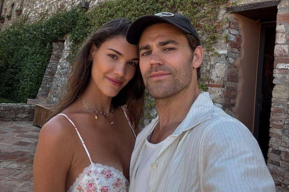 Paul Wesley Tunangan dengan Natalie Kuckenburg