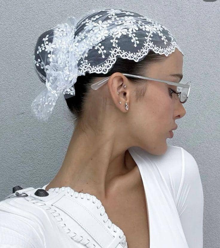 ide styling rambut dengan headscarf