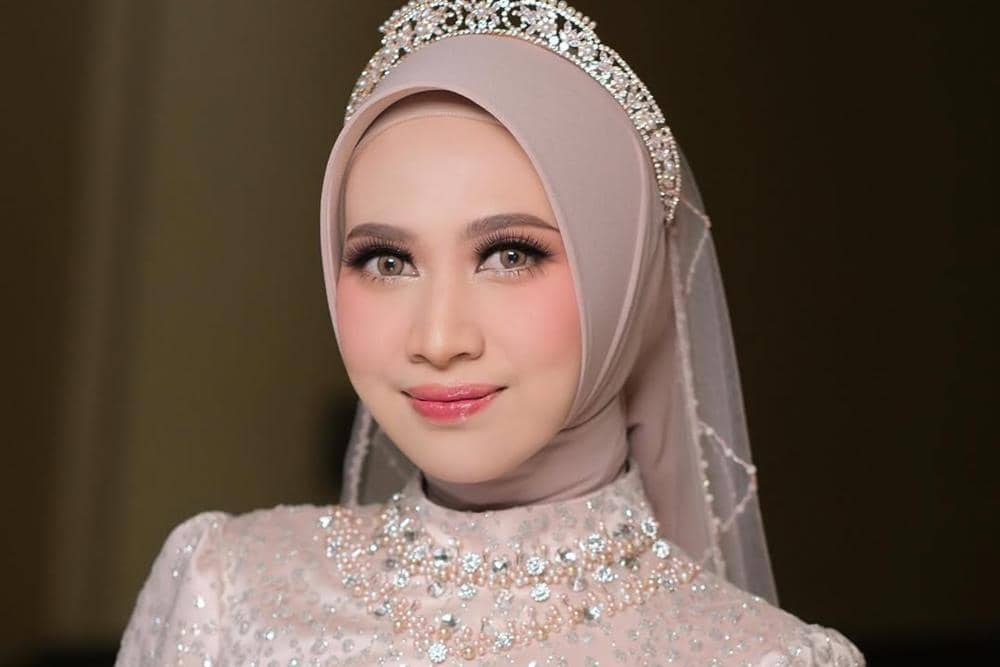  Ruang Rindu Makeup (instagram.com/@ruangrindumakeup)