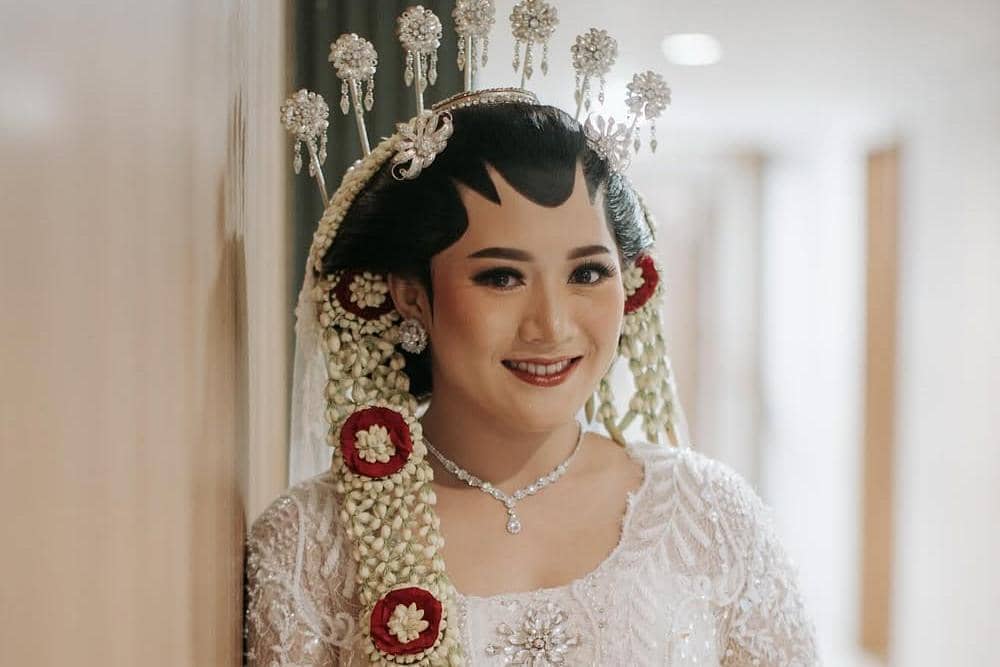 Sanggar Rias Indah by Indah Ratna Juwita (instagram.com/@sanggarriasindah)