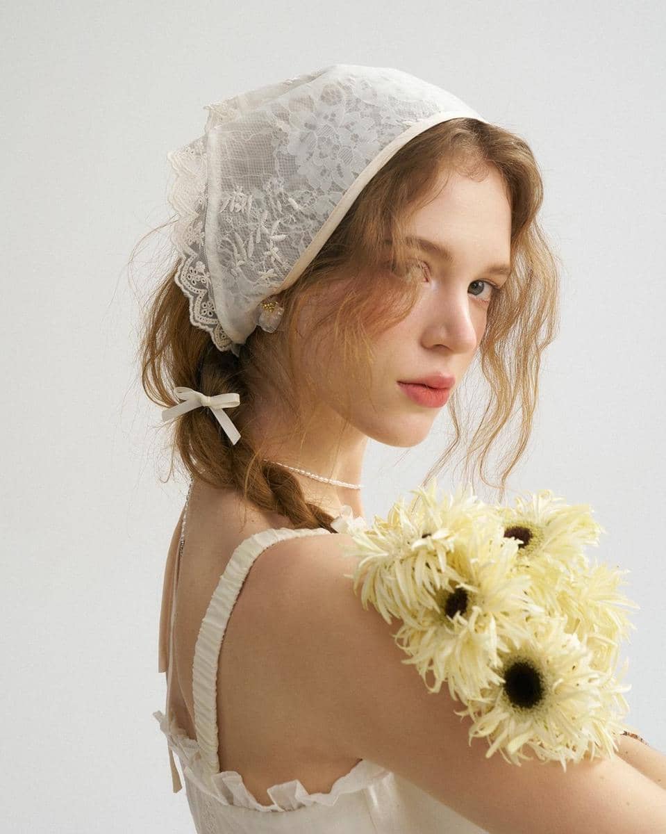 ide styling rambut dengan headscarf