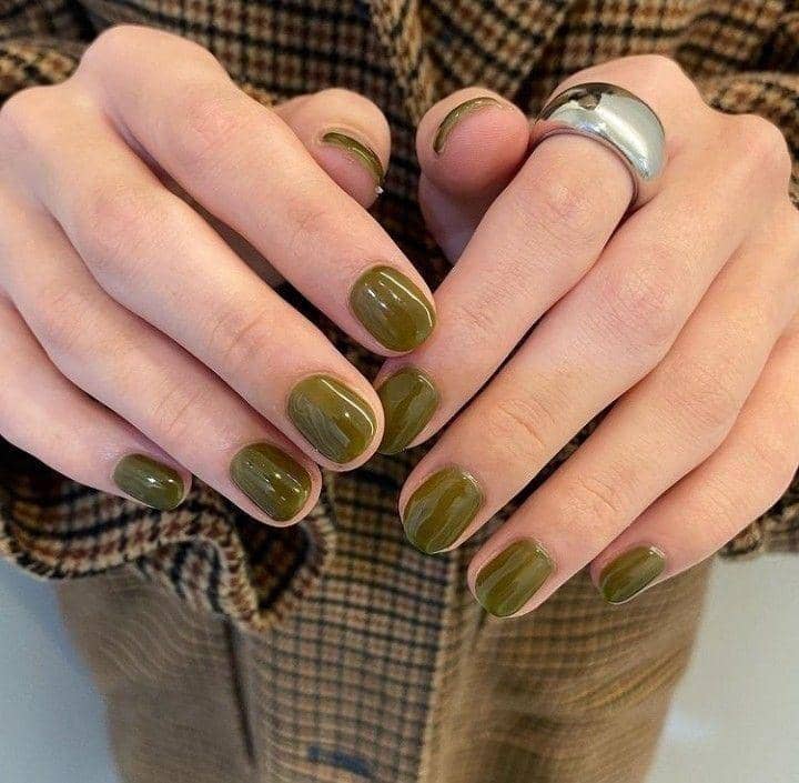 Nail art warna olive.jpg
