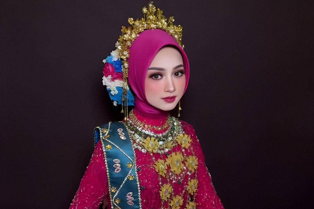 Ininnawamakeup (instagram.com/@ininnawamakeup)