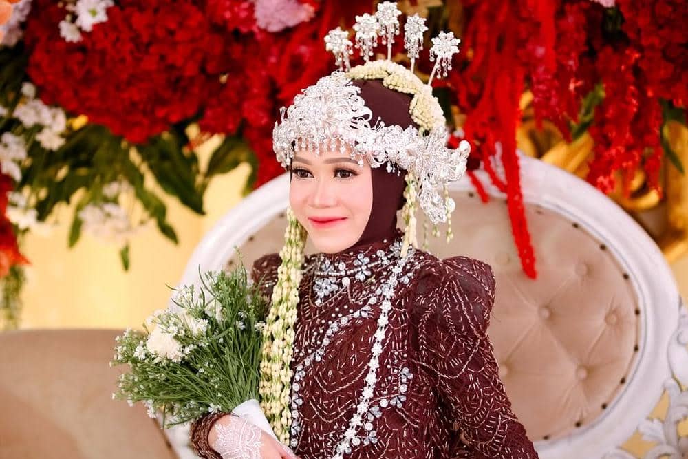 Ima Salon (instagram.com/@ima.salon)