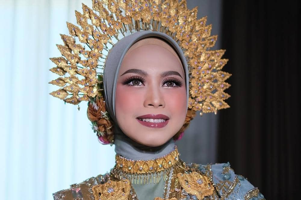 Erviarum Makeup Artist (instagram.com/@ervimakeup_)