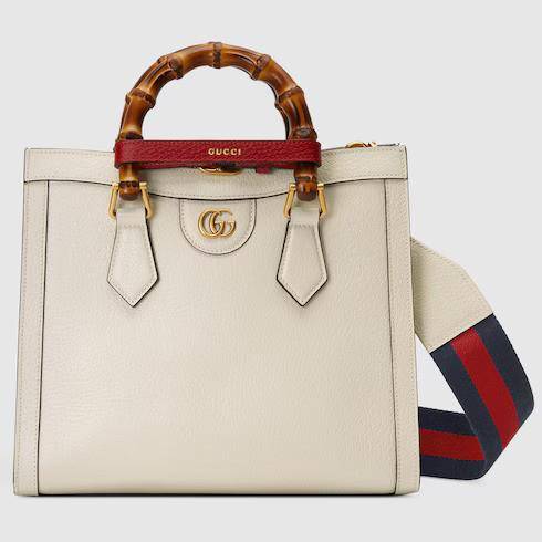 702721_U3ZDT_9244_001_070_0000_Light-gucci-diana-medium-tote-bag-ezgif.com-avif-to-jpg-converter.jpg