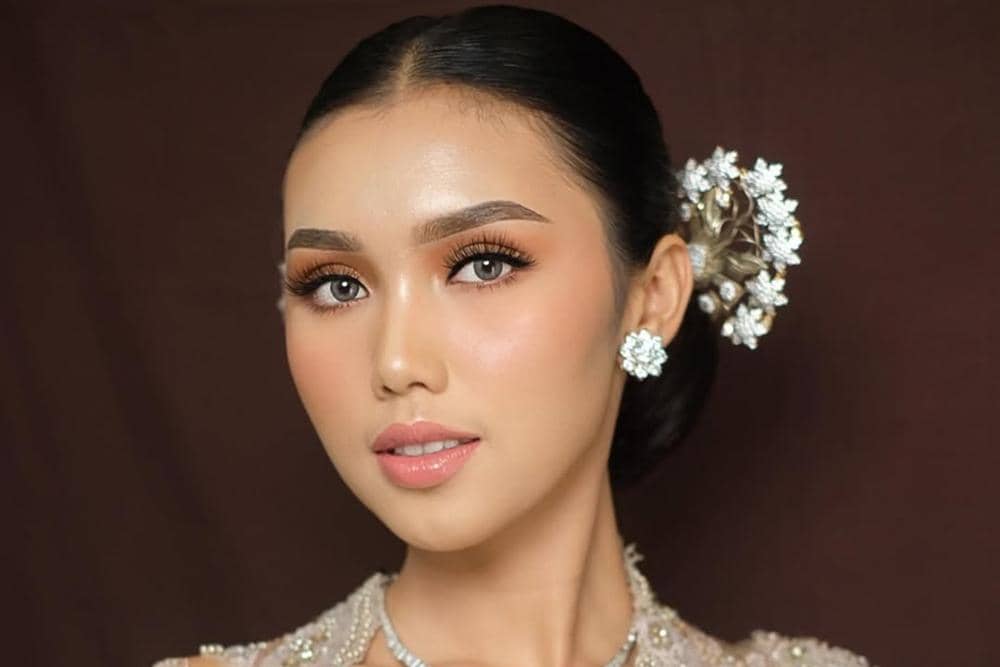 Rizki Ican MUA (instagram.com/@rizkiiicanmua)