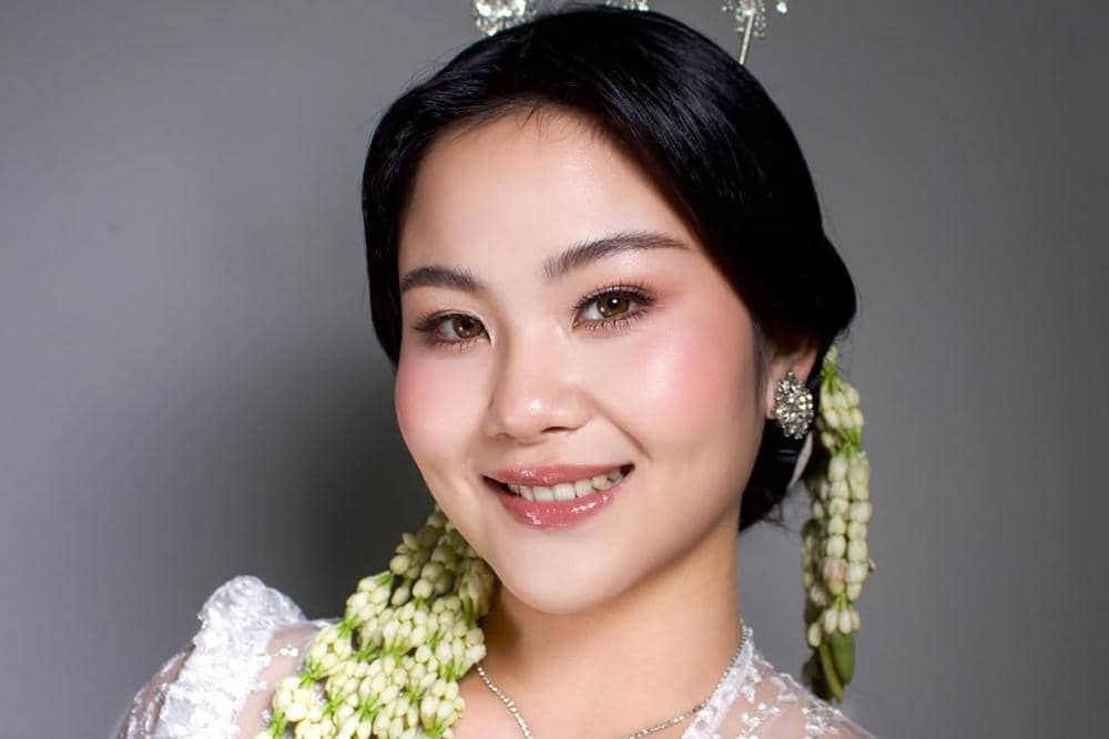 Aliya Nur MUA (instagram.com/@aliyanurm)