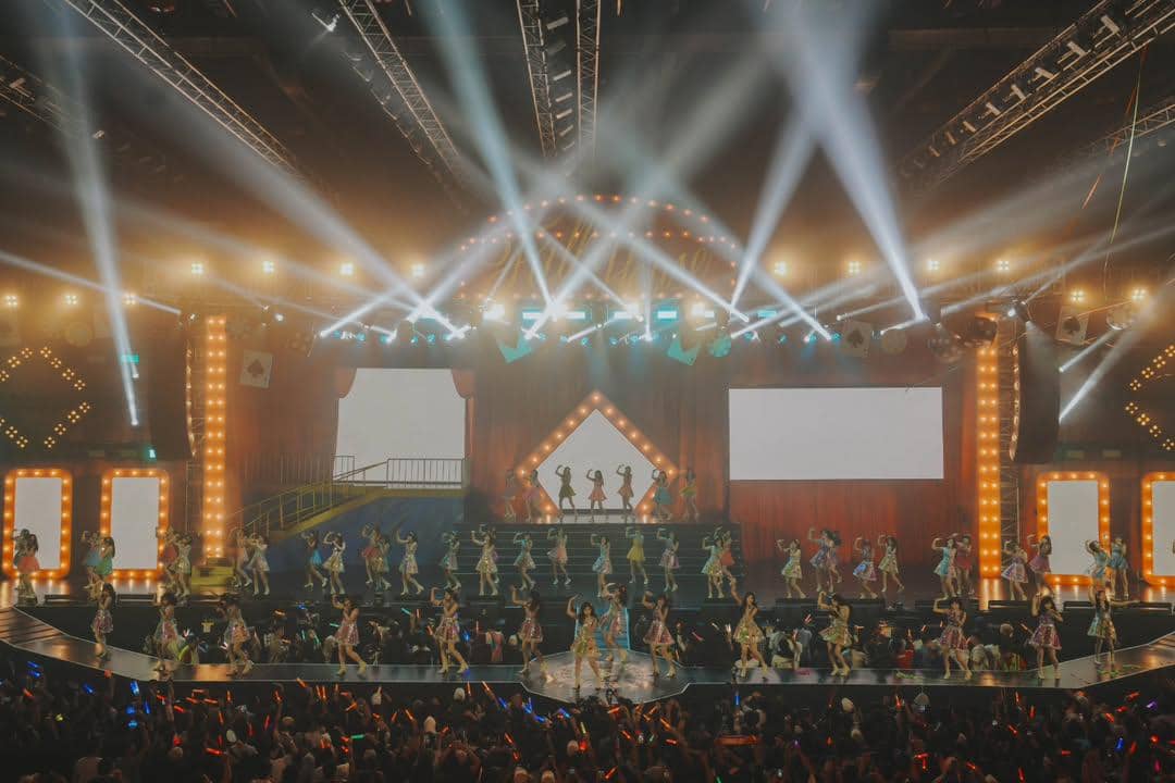Full House @jkt48 Concert 😁.heic (3).jpg