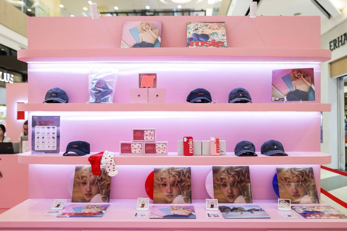 Merchandise Rosie Pop-Up Jakarta (3).jpg