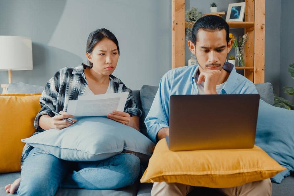 ilustrasi suami dan istri (freepik.com/tirachardz)