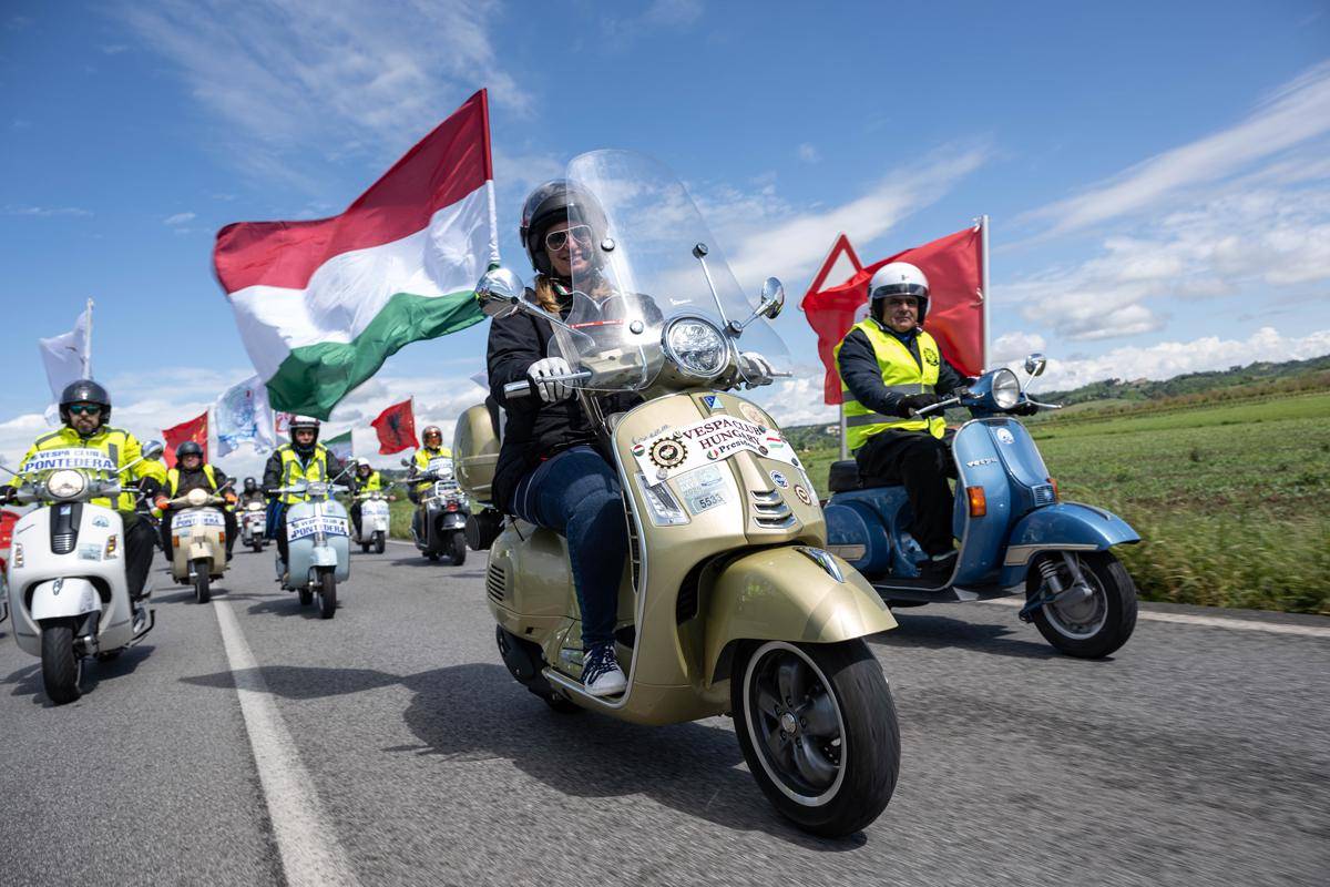 3. Keseruan Selebrasi Vespa 80th Anniversary.jpg