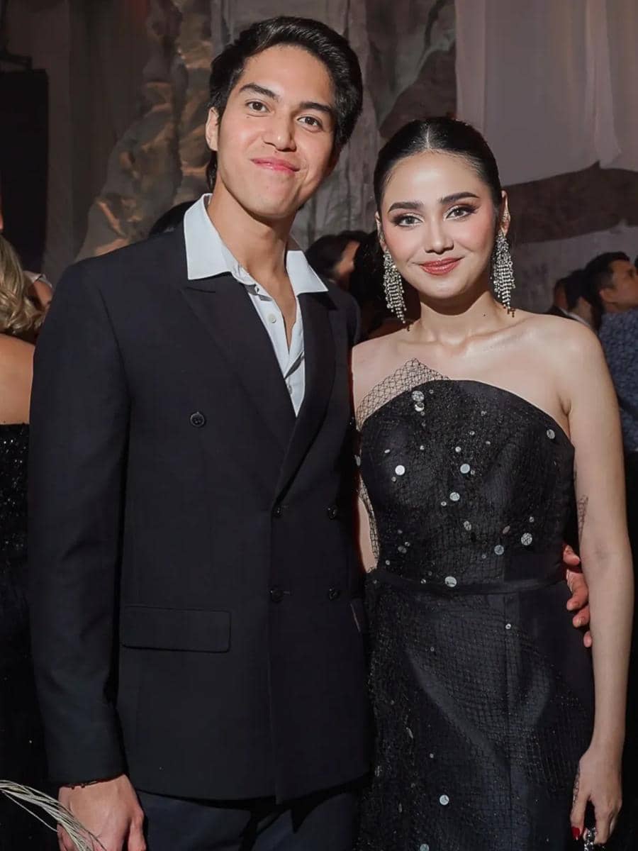 🖤🤍#syifahadju #elrumi.jpg