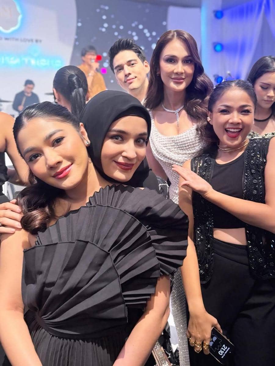 Potret Artis di Resepsi Pernikahan Luna Maya dan Maxime Bouttier