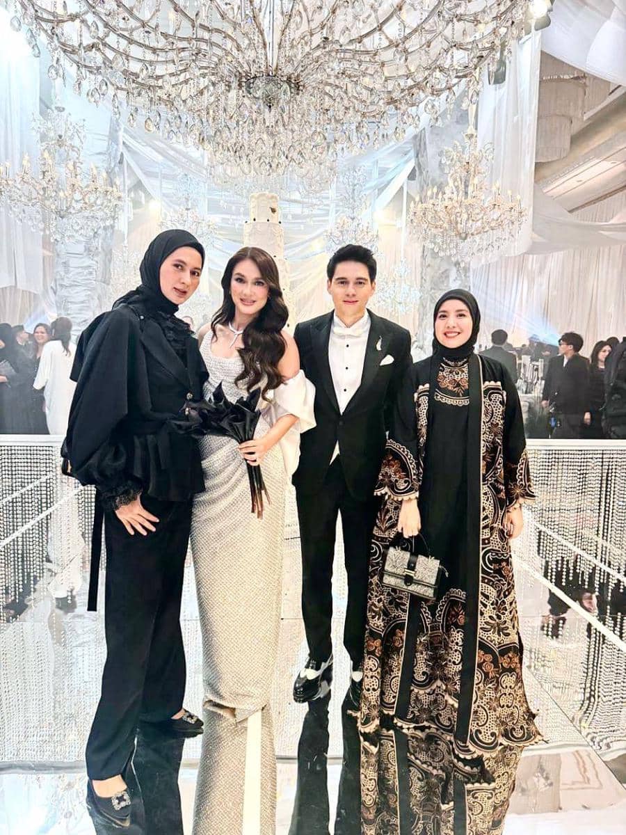 Potret Artis di Resepsi Pernikahan Luna Maya dan Maxime Bouttier