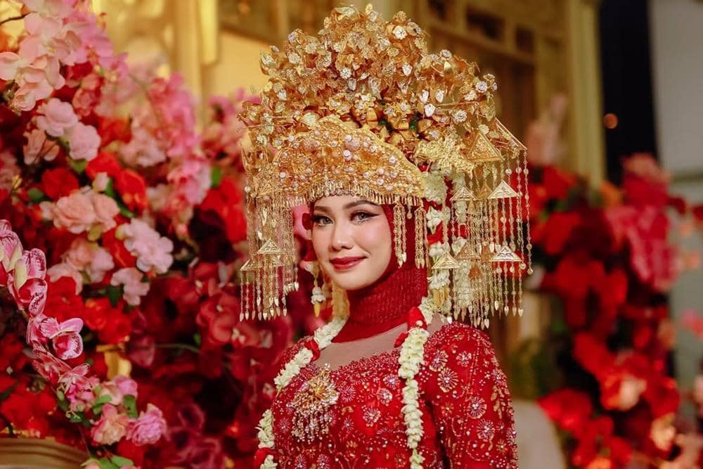 Azizah Nur Muhammad MUA (instagram.com/@azizahnurmuhammad)