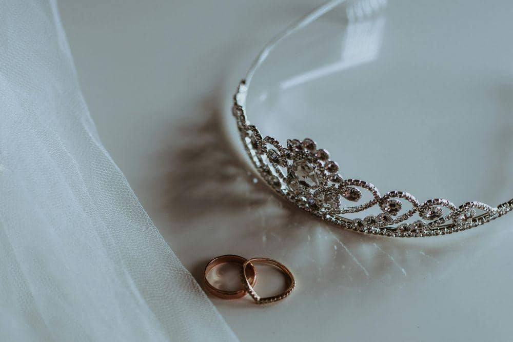 Sejarah Mahkota Pengantin