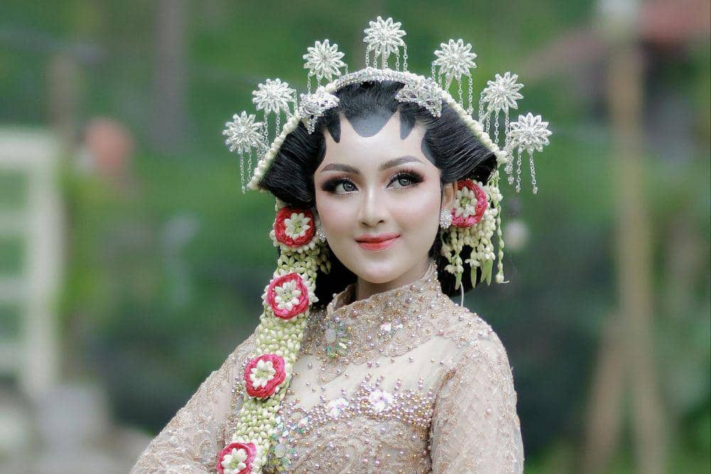 Sejarah Mahkota Pengantin