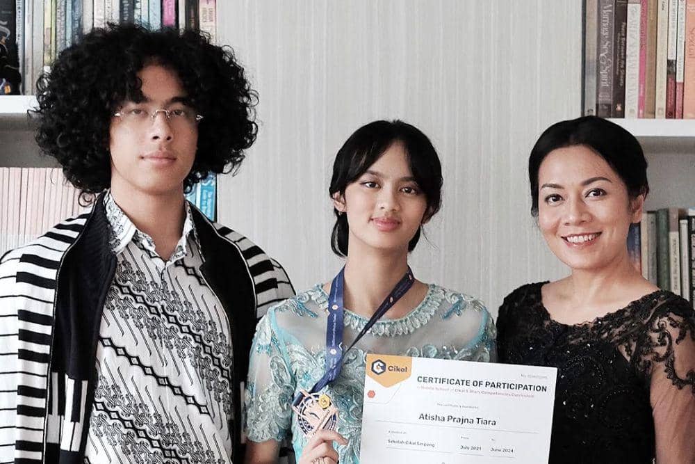 Fakta Keluarga Dee Lestari